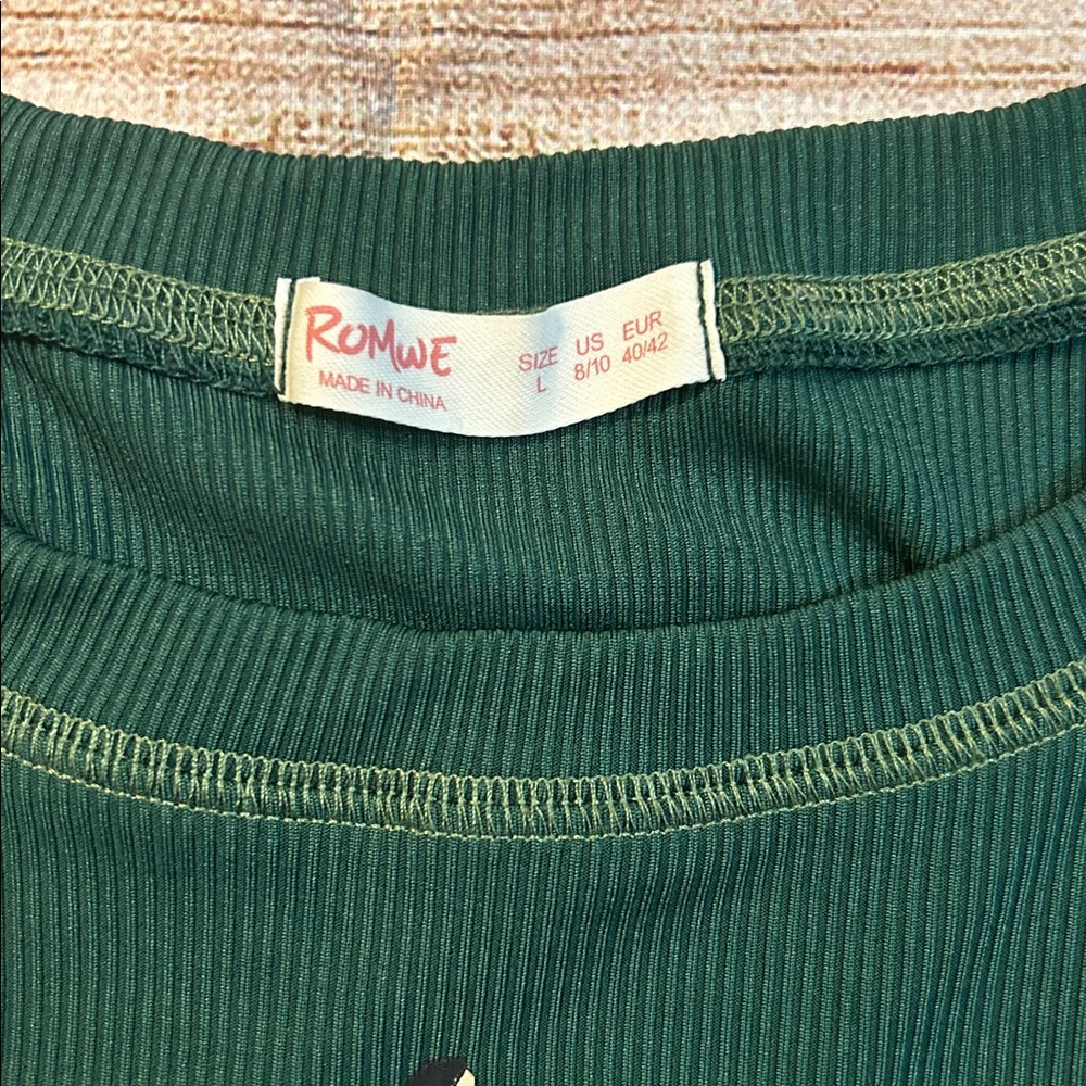 Romwe Dark Green 'Good Times' Graphic Crop Tank - Picture 2 of 3